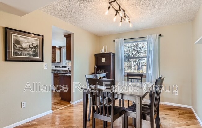 10103 W GEDDES CIR