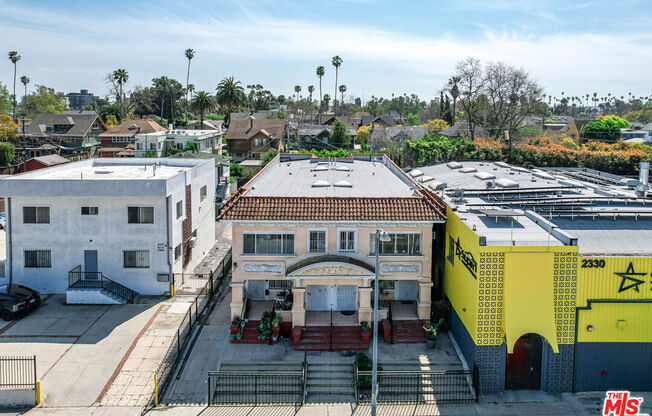 2324 W WASHINGTON BLVD