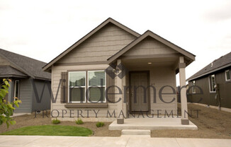 3 beds, 2 baths, 1,064 sqft, $1,695, Unit chin215-1