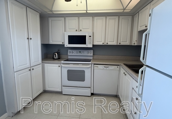 2617 CAY DR 602