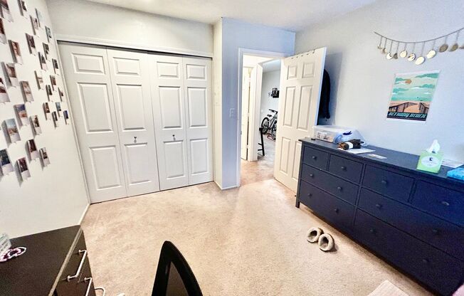 2 beds, 1 bath, 736 sqft, $2,540, Unit 17