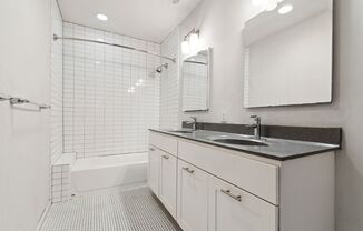 3 beds, 1 bath, 800 sqft, $1,350, Unit Unit 301