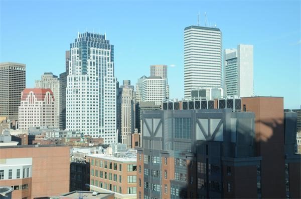 2 beds, 2 baths, 1,026 sqft, $4,400, Unit 1401