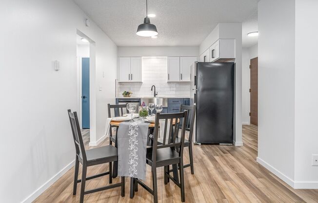 10417 E 4 AVE