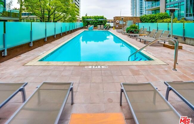 1 bed, 1 bath, 950 sqft, $3,150, Unit 1111