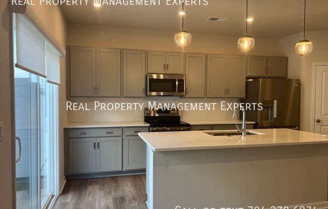 3115 HUTTON GDNS LN