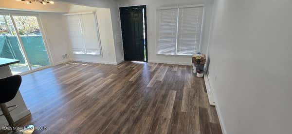 239 FINLEY AVE