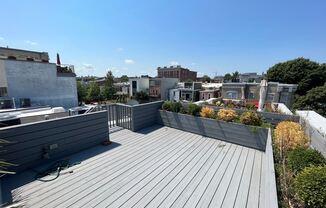 1102 T St NW