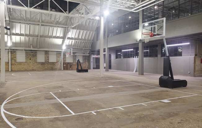 CWC_Basketball Court