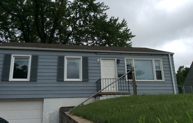 Modern remodel!  Cozy 3 Bedroom Home Across from Park! Ralston