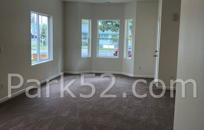 3 Bedroom 2.5 Bath Tacoma Townhouse