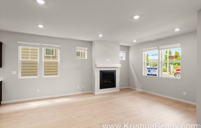 Beautiful *NEW CONSTRUCTION* 4 BD* 2.5 BA* Located In Popular Reed's Crossing Community In Hillsboro!