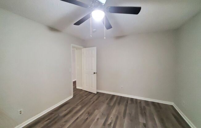 3 beds, 2 baths, $1,550