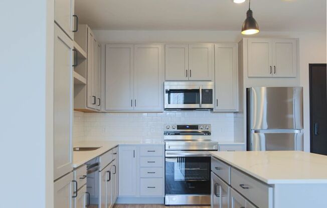 1 bed, 1 bath, 738 sqft, $1,600, Unit 209