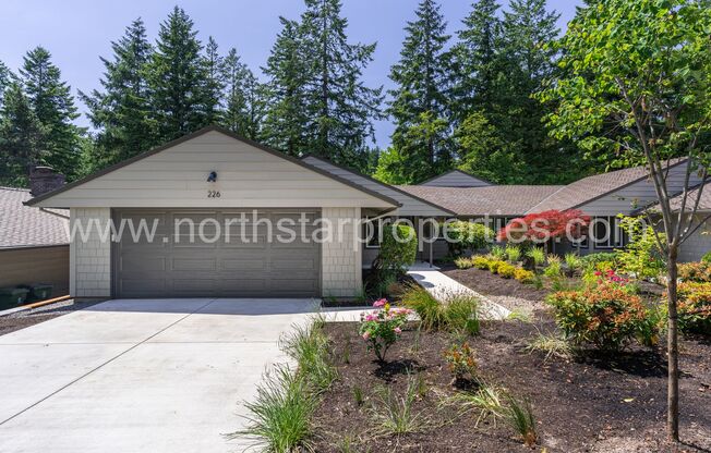 Beautifully fully remodeled Lake Oswego Duplex