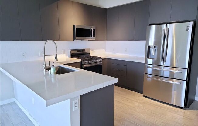 Welcome to Perfection Plus +++ where upscale living meets vibrant city energy at The Juhl, an amazing high-rise community in the heart of Downtown Las Vegas.