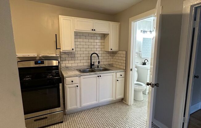2474-A N Fratney St