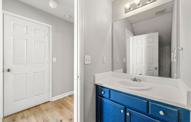 2 beds, 1.5 baths, 1,083 sqft, $1,380, Unit D-8