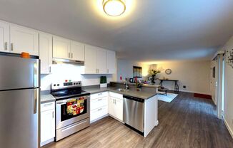 2 beds, 1.5 baths, 950 sqft, $1,950, Unit 126