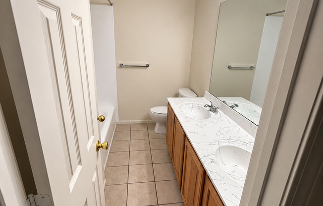 2 beds, 1 bath, 1,640 sqft, $1,395, Unit 803-116 PR