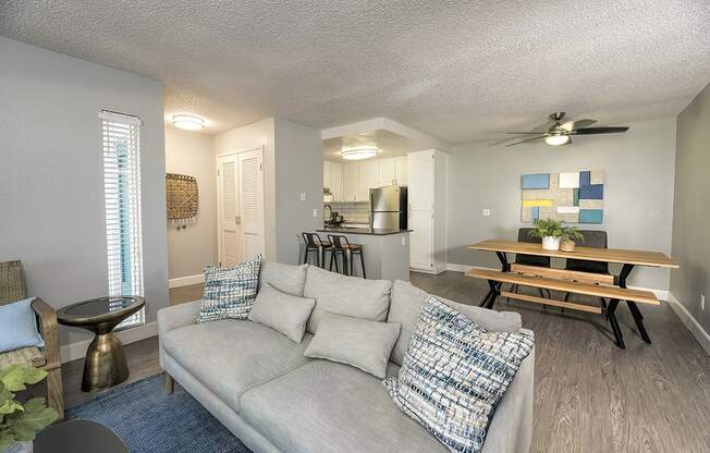 Living room and dining l Vue at the Lake in Sacramento
