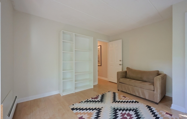 2 beds, 2 baths, 1,030 sqft, $2,900, Unit 43B