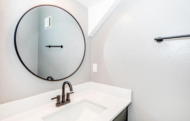 1 bed, 1 bath, 755 sqft, $1,670