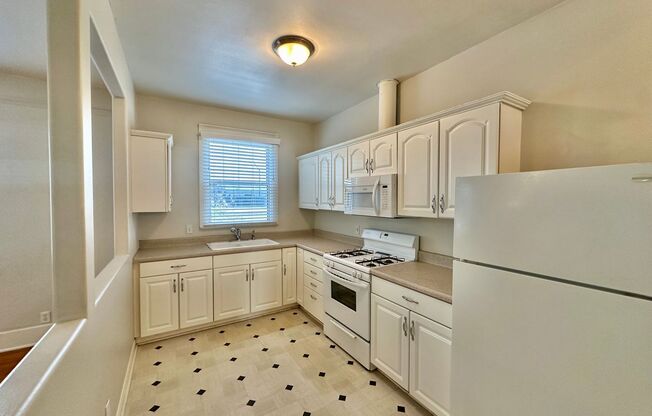 3002-3006 5th Avenue and 428-432 Quince Street