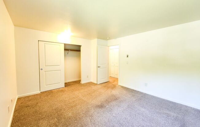 1 bed, 1 bath, $1,650, Unit B206