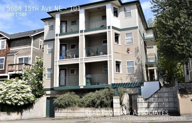 5608 15th Ave NE