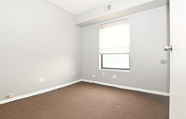 2 beds, 1 bath, 525 sqft, $1,485, Unit 4246 - 1E