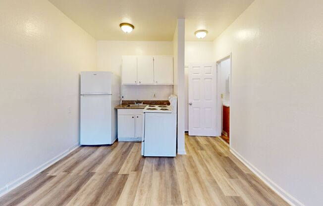 1 bed, 1 bath, 370 sqft, $1,495, Unit 211