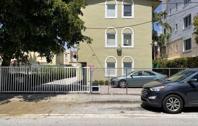 224 SW 4 Ave