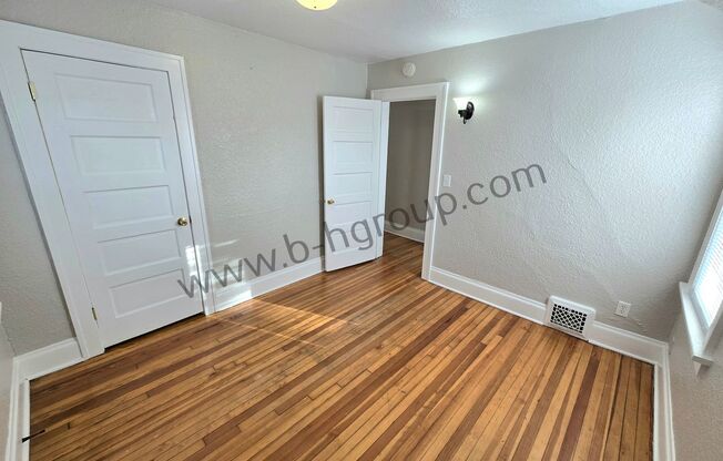 3 beds, 1 bath, $1,695