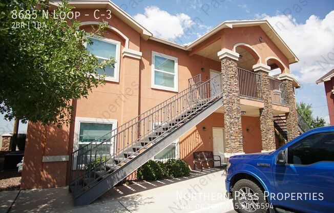 8685 N LOOP
