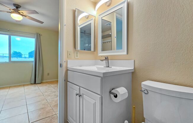 2 beds, 2 baths, $1,650, Unit UNIT 126