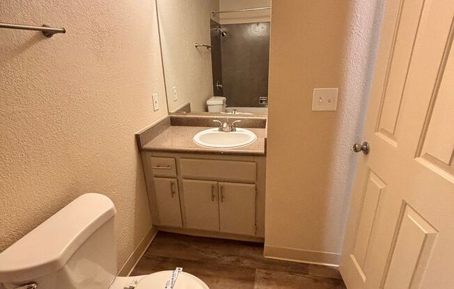 1 bed, 1 bath, $1,325, Unit 56