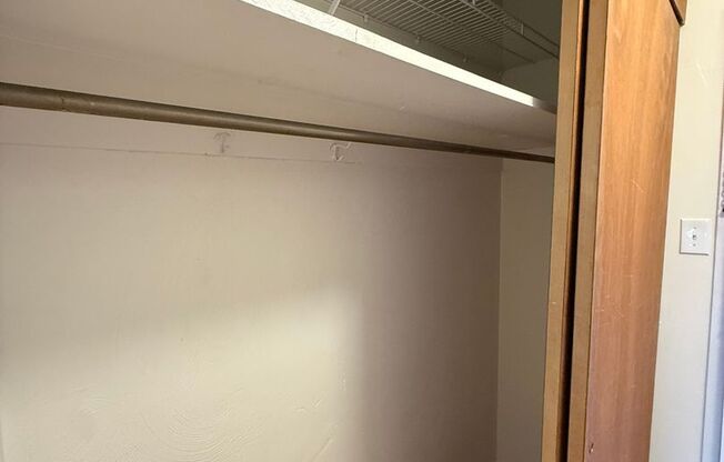 Studio, 1 bath, 487 sqft, $1,250, Unit Fifth 102