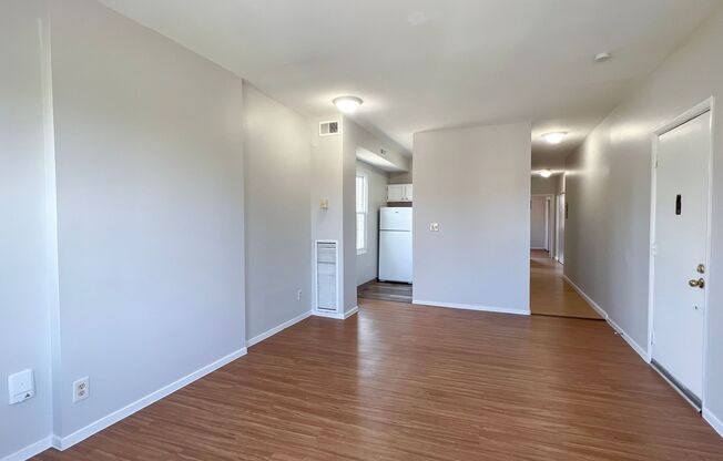 2 beds, 1 bath, $1,430, Unit 3