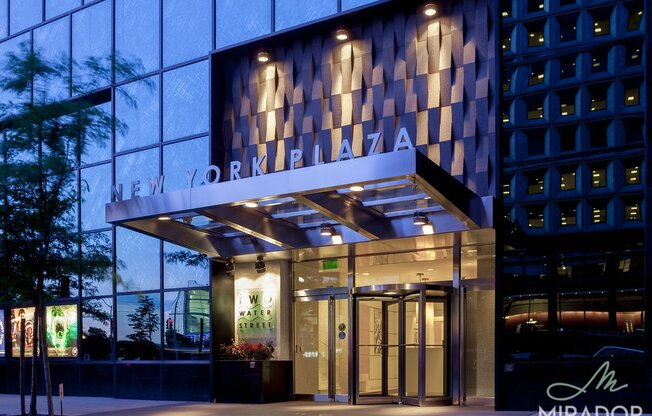 1 bed, 2 baths, $6,000, Unit 15F