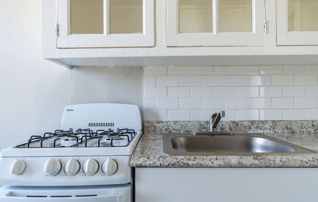 1 bed, 1 bath, 550 sqft, $1,375, Unit D4