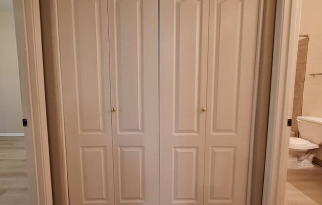 1 bed, 1 bath, $1,200