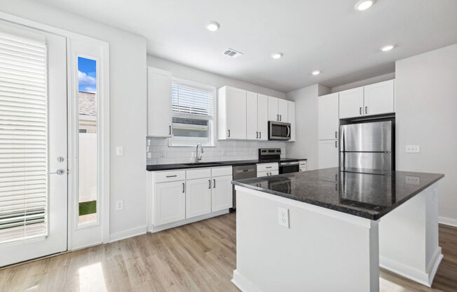 2 beds, 2 baths, 1,143 sqft, $2,185