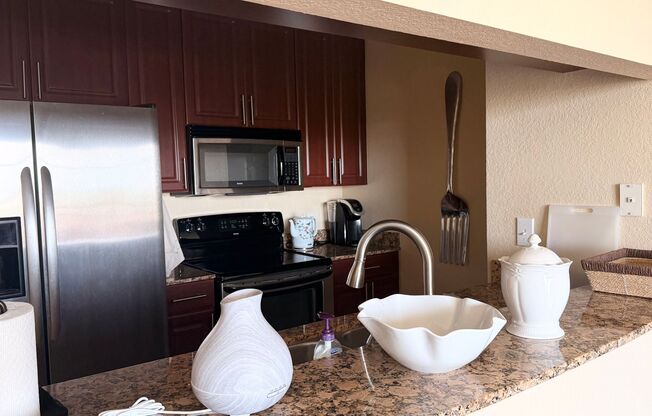 2 beds, 2 baths, $2,750, Unit # 1635