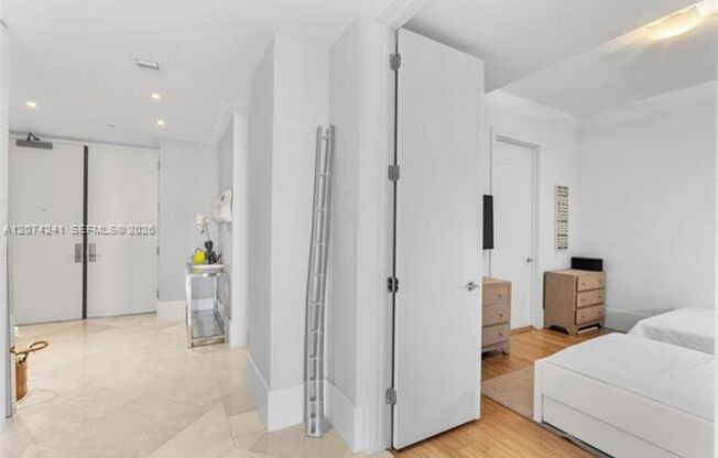 3 beds, 3 baths, $25,500, Unit # 1810
