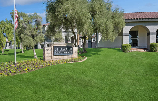 Community Monument Sign and Landscape at Stillwater Apartments located in Glendale, AZ.