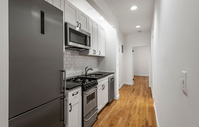172 East 82nd St