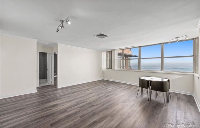 1 bed, 1 bath, $1,825, Unit # 2V