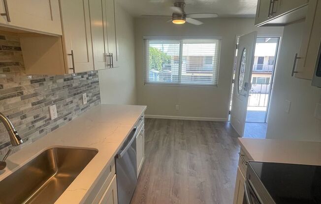 Studio, 1 bath, 400 sqft, $1,800, Unit 06