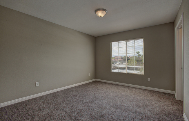 2 beds, 2 baths, $1,350, Unit # 204